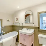 3 Bed In Horsehouse Oc-e29610 *