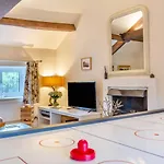 3 Bed In Horsehouse Oc-e29610 *